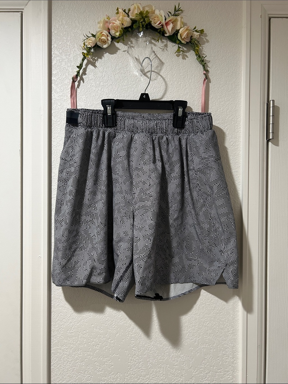 Lululemon Bowline Short 6”